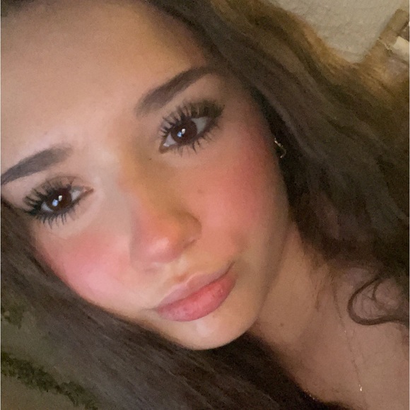 Meet your Posher, Violetta - Picture 1 of 1